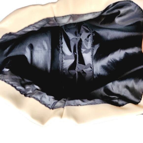 Victoria's Secret Women's Cream Cinch Drawstring Tote - Picture 7 of 7